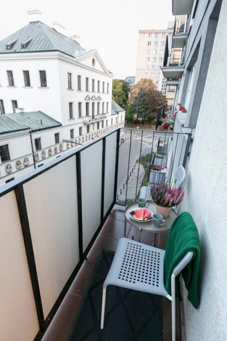 Piekne, Przestronne Mieszkanie Przy Placu Teatralnym. Warsaw Ngoại thất bức ảnh